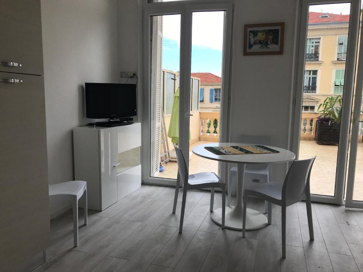 Appartement Terrasse Dans Palace Centre Ville Ментона Экстерьер фото